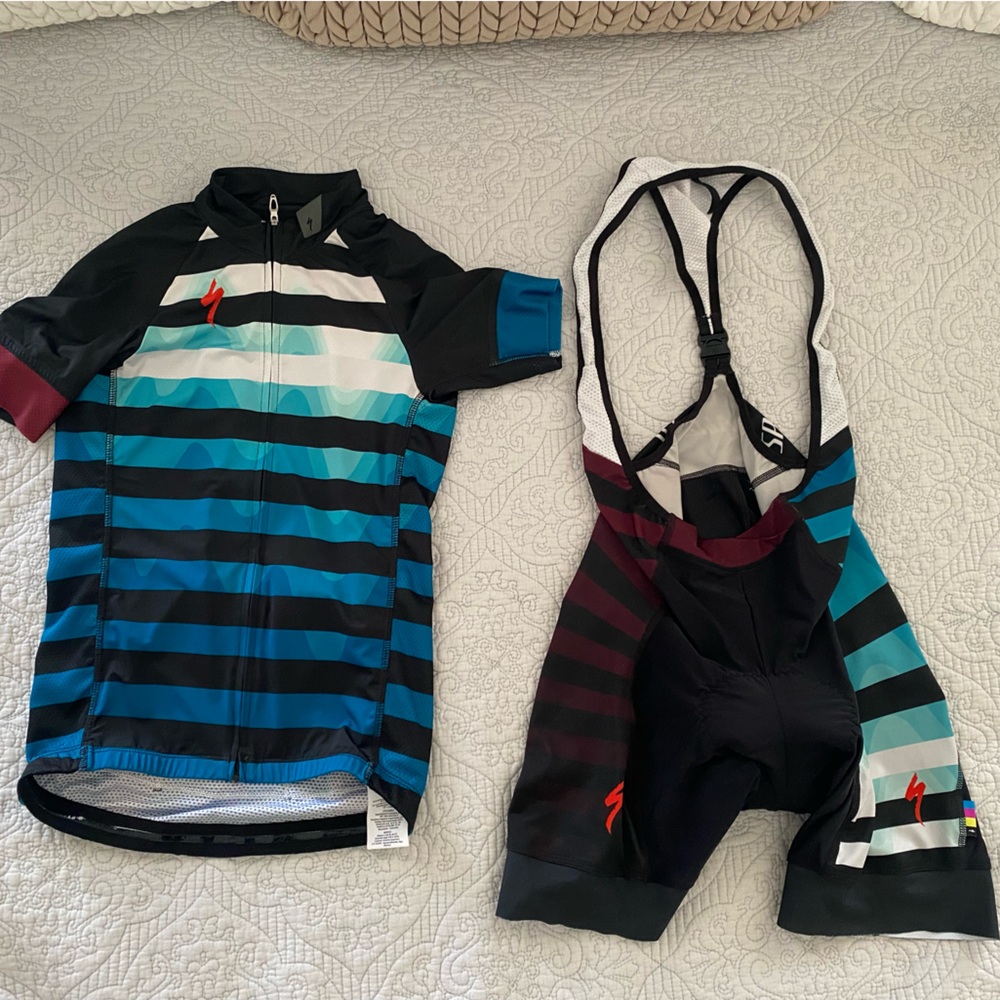 SPECIALIZED cycling kit jersey and bib shorts